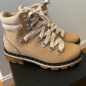 Sorel Lennox Hiker, New w/box, Size 7